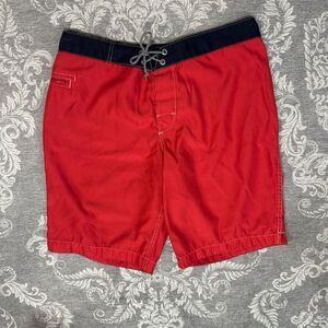 GAP Men's Red Bermuda Board Shorts Size M Casual Summer Swimwear